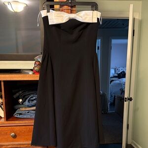 Elegant Black and White Strapless Dress.. NWOT.
